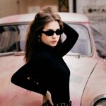 woman, model, pose, posing, female, portrait-9747618.jpg